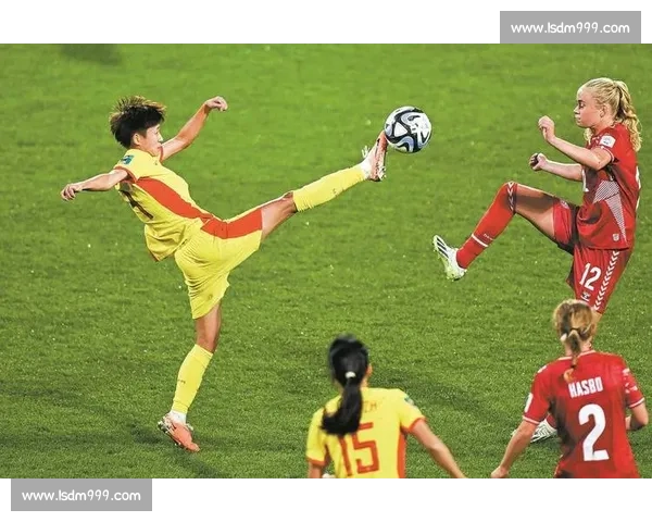 以防守中场为核心全面解析球场控制与攻防转换策略